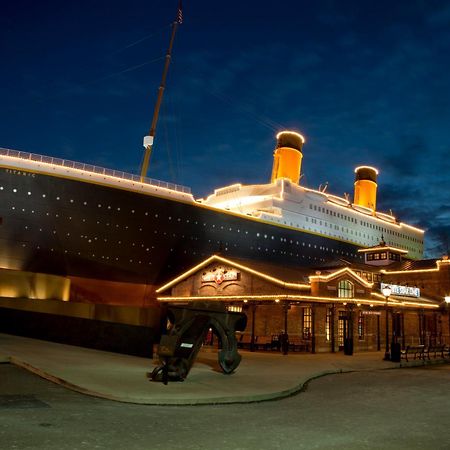 Daya, Hot Tub, Pool Table, 1089 Of Free Attraction Tickets For Each Paid Day, Dollywood And More! ガトリンバーグ 部屋 写真